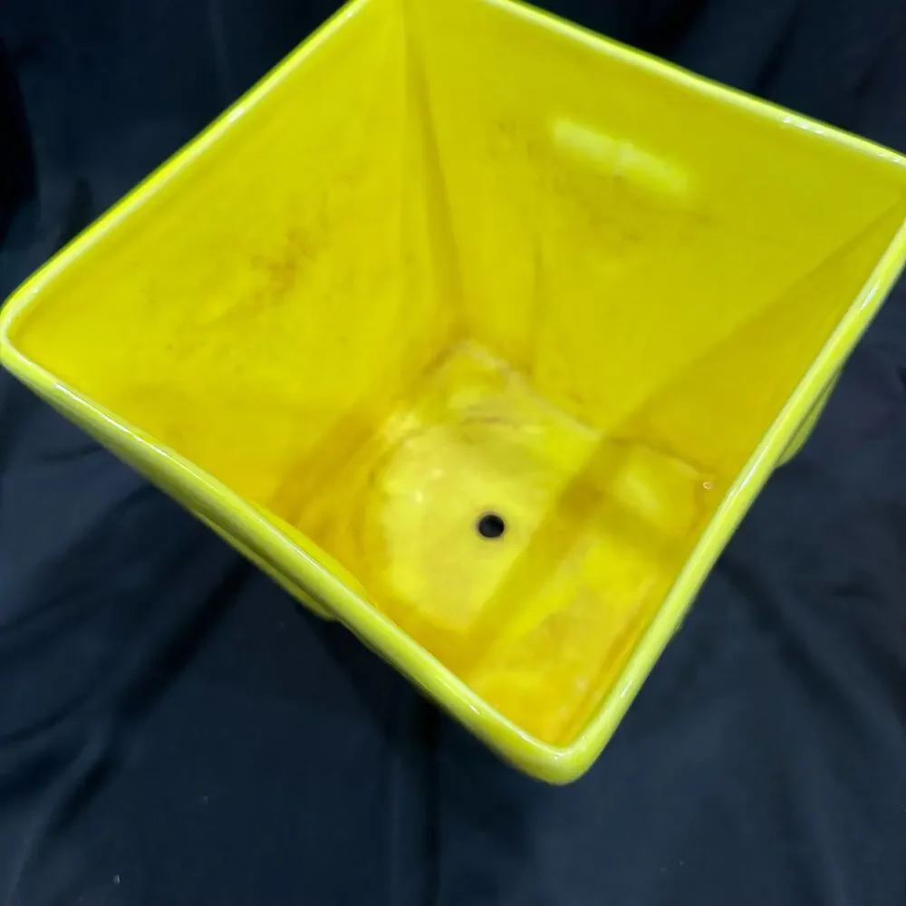 Vtg Mid Century Madeline Originals California Yellow Tulip Planter w/ Sticker